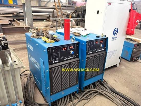Fig2 1 I H Beam Welding Machine 22 Fig2 1 Máquina soldadora de vigas IH 22