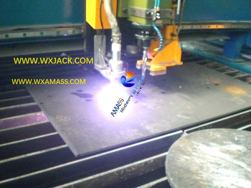 Máquina cortadora y perforadora de placas CNC versátil con función integrada