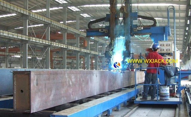 Máquina de soldadura hacia atrás de la caja de caja de CO2 blindada por gas XQ12
