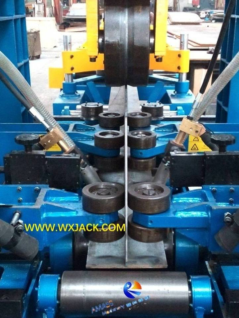 M&aacute;quina enderezadora y soldadora de ensamblaje de vigas 1 3 en 1 H 128