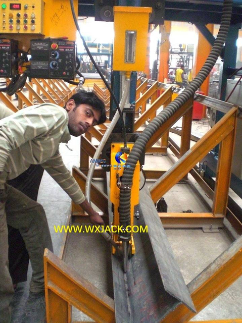 M&aacute;quina de soldadura de vigas IH de 2 CAJAS 49 CIMG1902