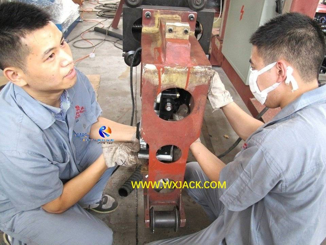 M&aacute;quina de soldadura SAW de p&oacute;rtico de 2 vigas en H 42 IMG_4036