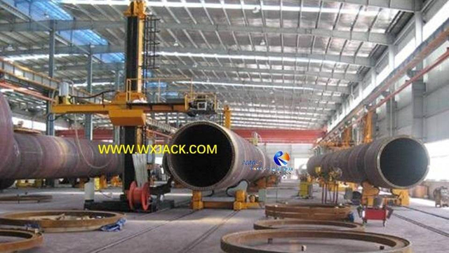 1 Centro de soldadura de columna y pluma 1