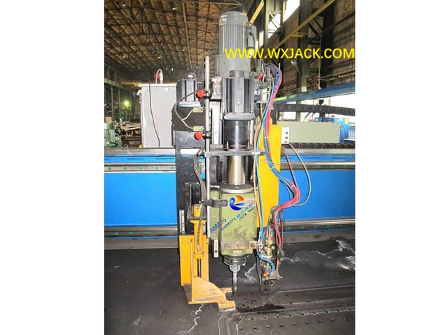 4 Máquina de perforación y corte de CNC 18 IMG_4753