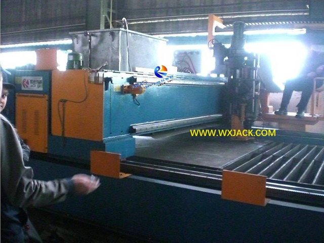 5 Máquina de perforación y corte de placa CNC 3