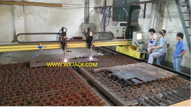 12 Máquina de corte CNC de llama de combustible de oxígeno 11