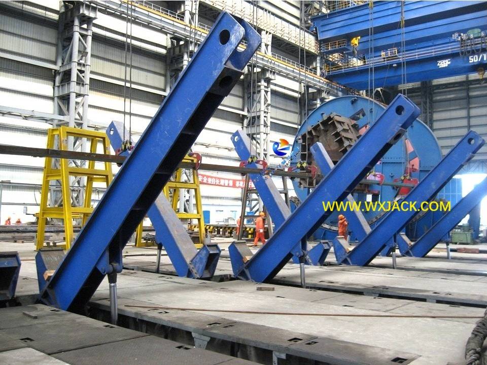 2 Máquina de la rejilla de rotación de placas de acero 5 1