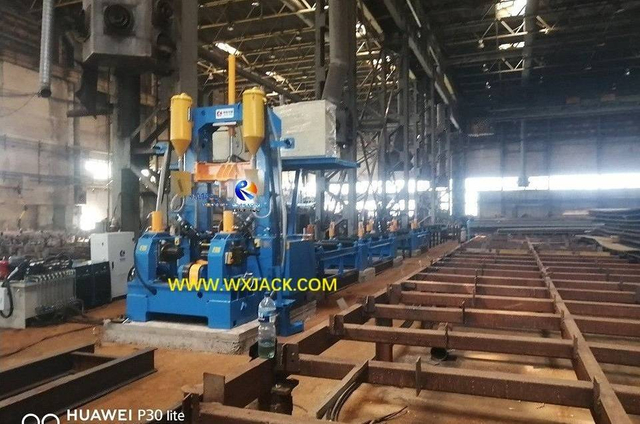 5 M&aacute;quina soldadora para fabricaci&oacute;n de vigas 3 en 1 H 44