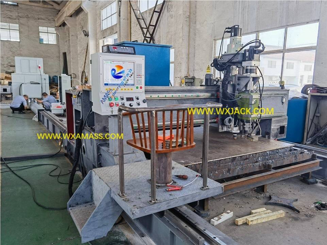 4 Máquina taladradora y cortadora CNC 9 _20231023131117