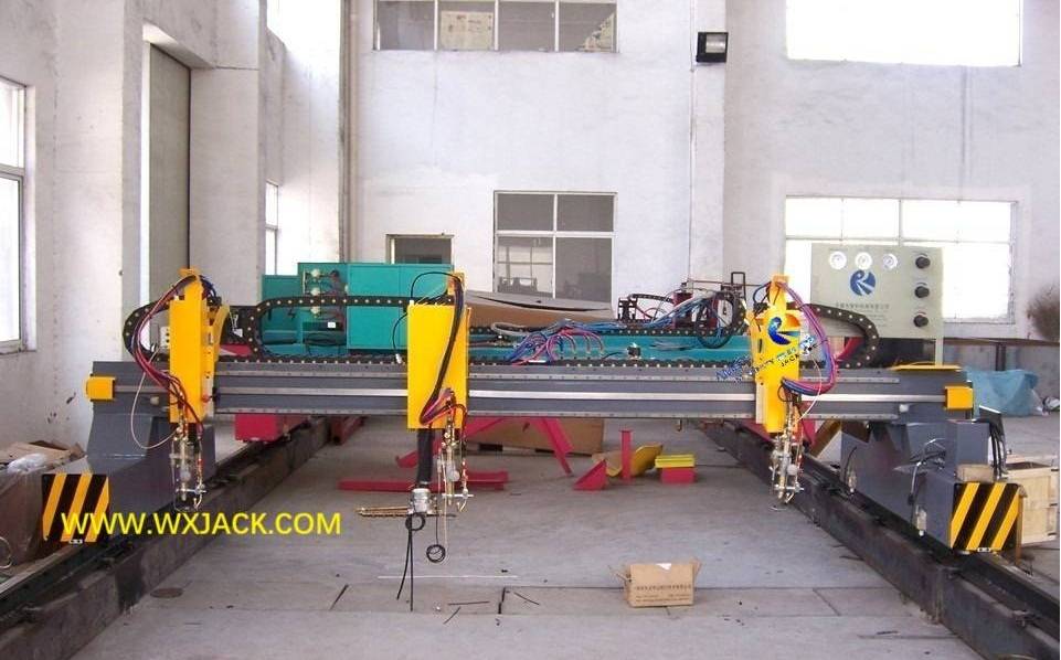 4 Máquina de corte de plasma CNC 4