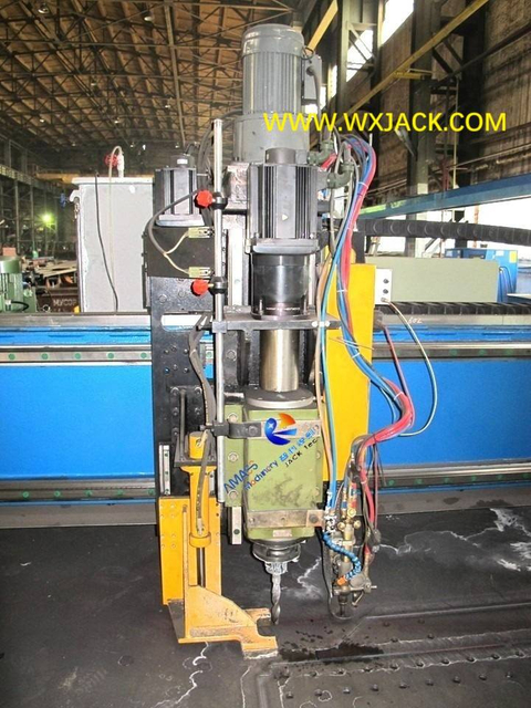 4 Máquina de perforación y corte de CNC 18 IMG_4753