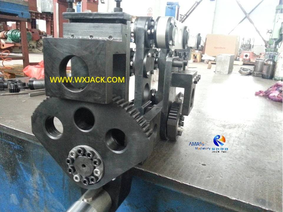 3 ejes 600/6 Máquina de corte de tubería CNC de alta calidad y plasma CNC de alta calidad