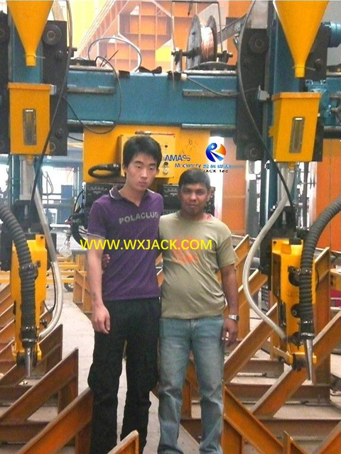 M&aacute;quina de soldadura con sierra de viga IH de 3 CAJAS 43 CIMG1804