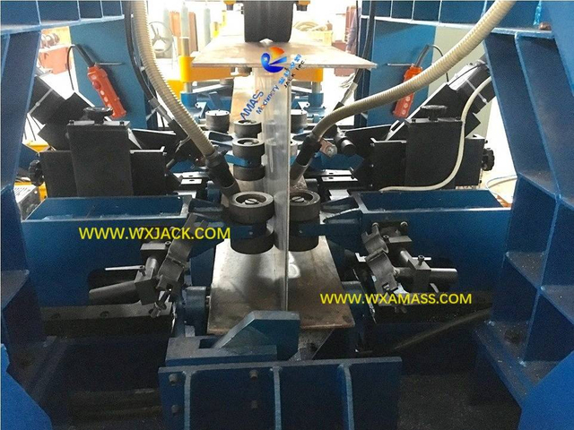 Máquina de fabricación de vigas 8 H 3 en 1 153