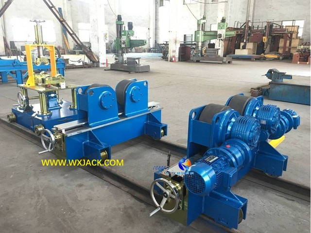 8 Tornillo de avance Ajustar el rodillo de giro del rotador de soldadura 7 IMG_0867