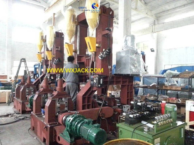 4 M&aacute;quina soldadora de vigas en H tres en uno 156