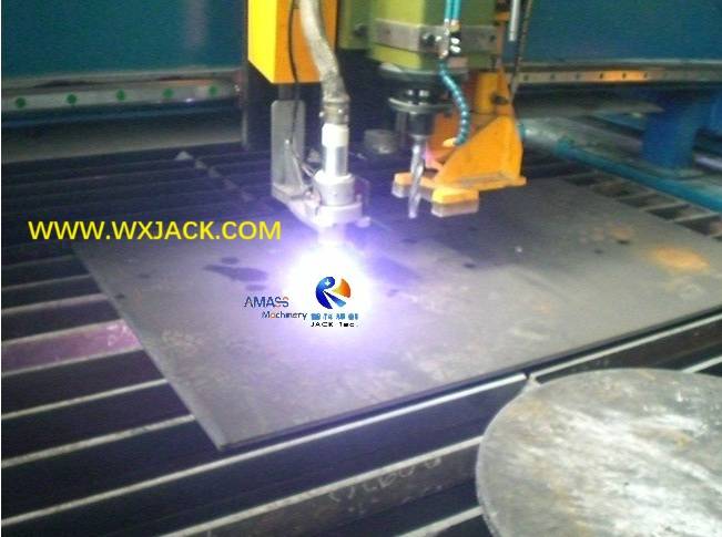 Fig1 Máquina de perforación y corte CNC 8 CIMG2299