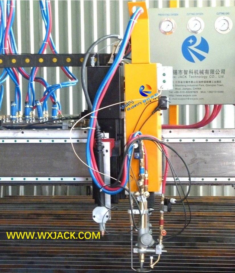 Máquina de corte de plasma de plasma y tira de llama 4m CNC