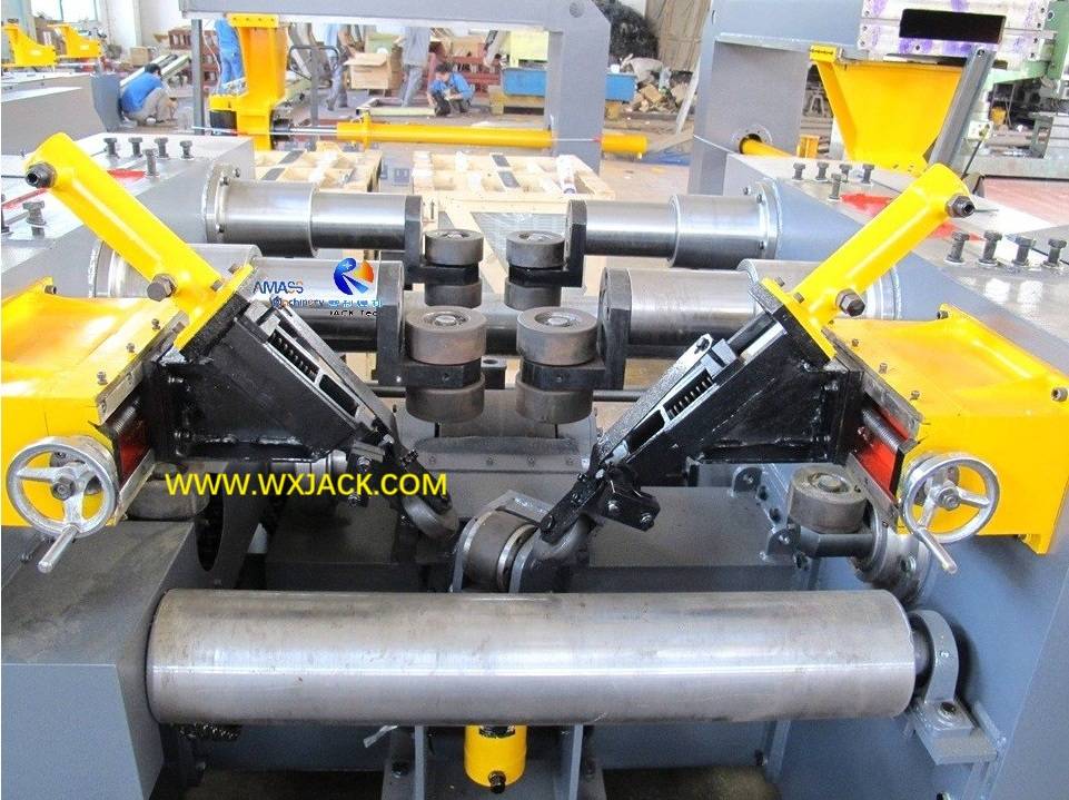 Z18 Autodulación H Máquina de ensamblaje de haz con soldadura por tachuelas manuales