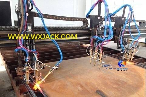 Fig3 Máquina de corte triple de llama CNC 48