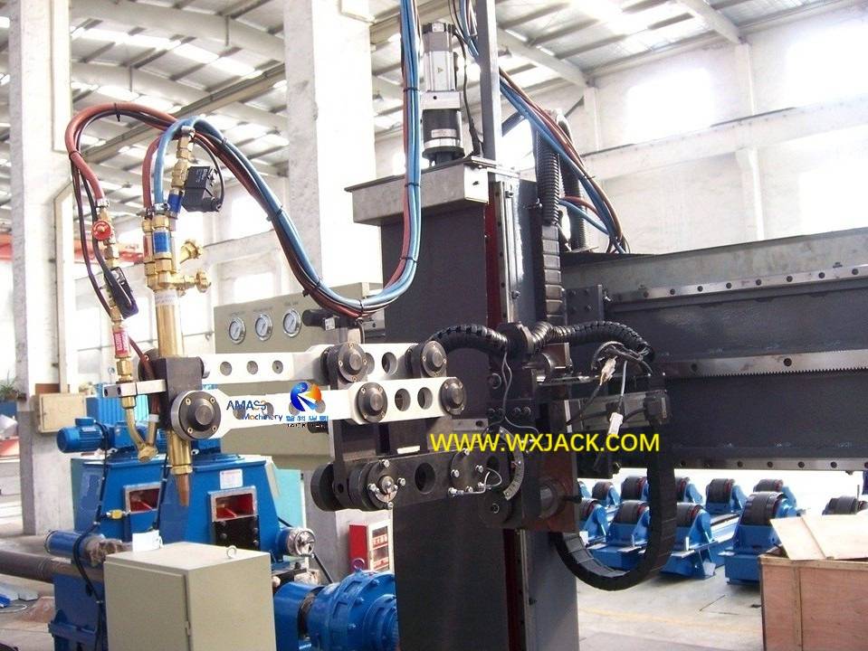 5 eje 1400/6 Máquina de corte de tubería CNC automática de llamas y plasma