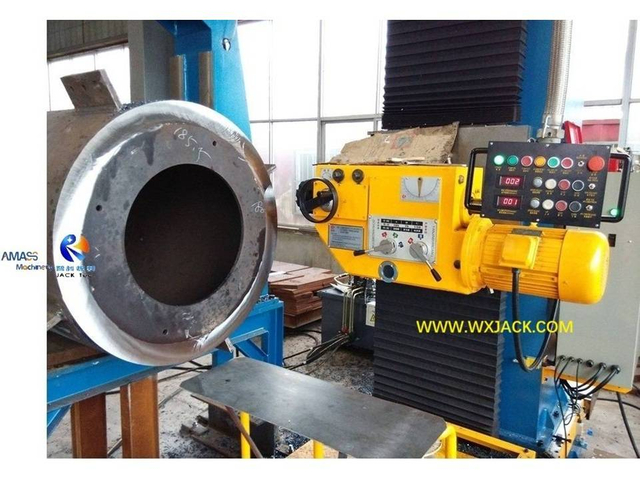 Máquina de fresado de la cara del extremo de 3 tubos 8