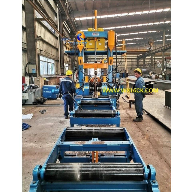 11 M&aacute;quina soldadora para fabricaci&oacute;n de vigas en H 3 en 1 31