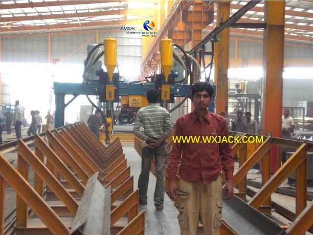 M&aacute;quina de soldadura de vigas 6 IH 47 CIMG1896