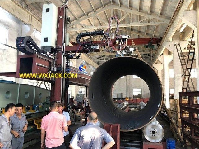 4 M&aacute;quina cortadora por llama de plasma de tubos CNC grande de 7 ejes 41 IMG_4594