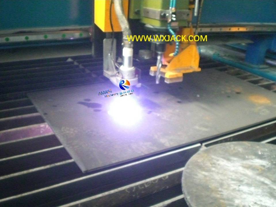 1 máquina de corte y perforación de placas CNC 8 CIMG2299