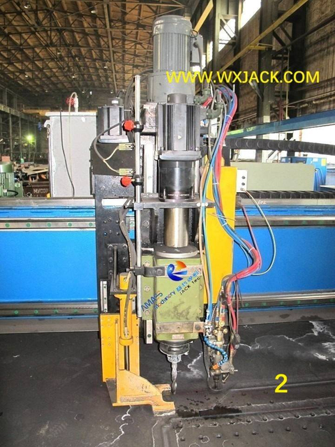 2 Máquina de perforación y corte de CNC 18 IMG_4753
