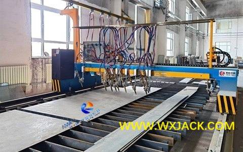 Fig10 Máquina de corte de llama de tira CNC 49a