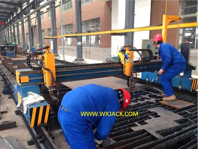 18 Máquina de corte de placa de llama CNC 42