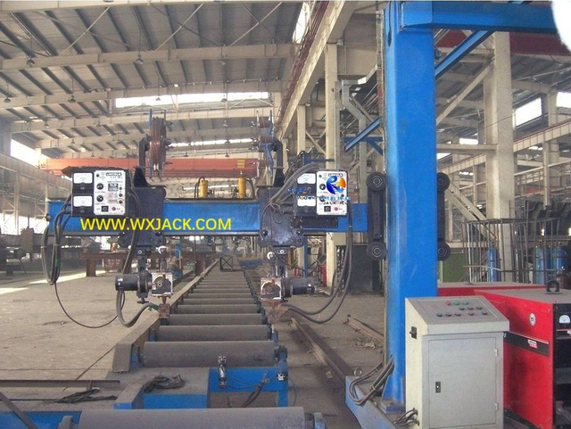 XD15 Máquina de soldadura de electroestroslag de boquilla consumible con sobreventa