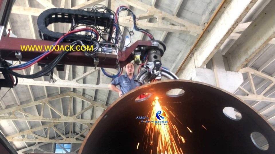 5 eje 2500/12 Máquina de corte de tubería CNC automática de llamas y plasma