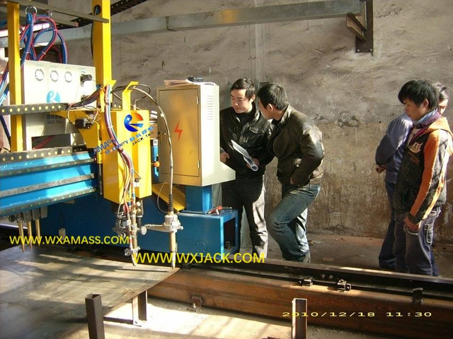 2 Cortadora de plasma CNC Máquina cortadora CNC 10