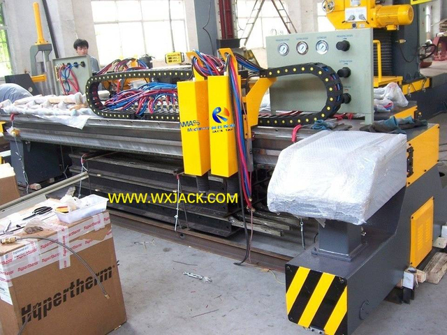 4 Flame CNC Cutter Machine 23