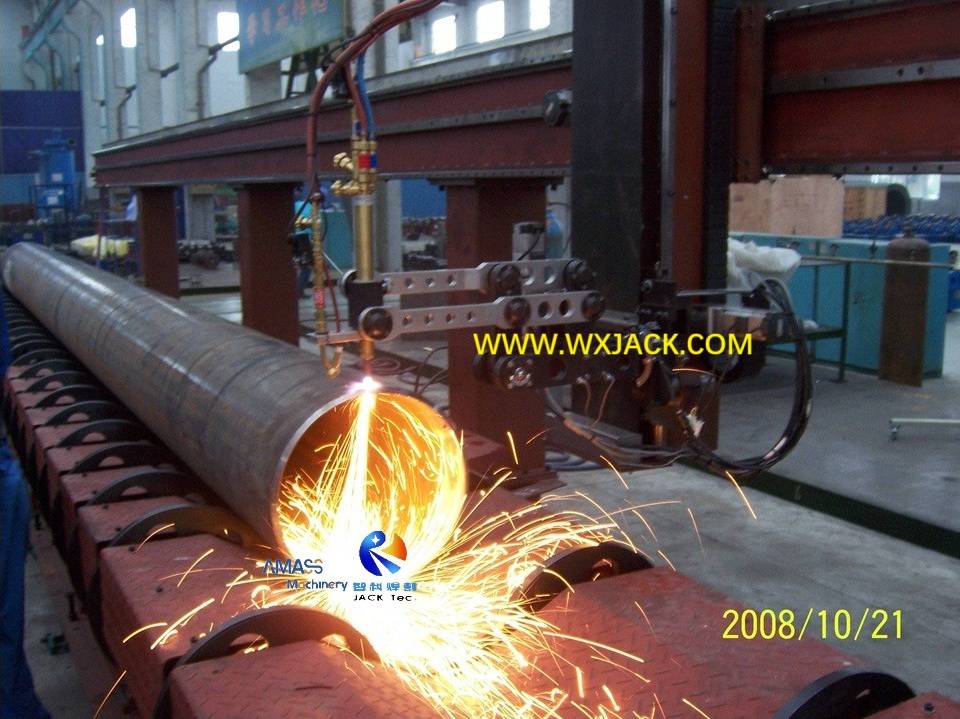 Medio de control sofisticado CP6-1400/15 Máquina de corte de intersección de tubería CNC
