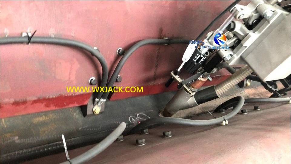 8 Steel Plate Flat Butt Welding Machine 1.jpg