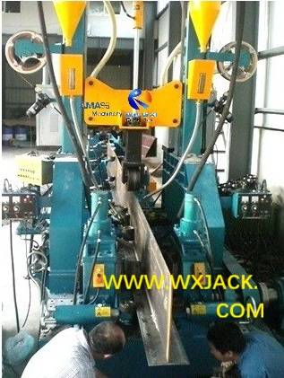 Fig14 Máquina soldadora de vigas en H 3 en 1 163 CIMG2671