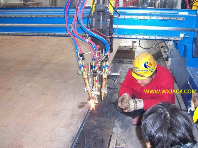 2 Máquina de corte de llama Triple CNC 8 100_8371