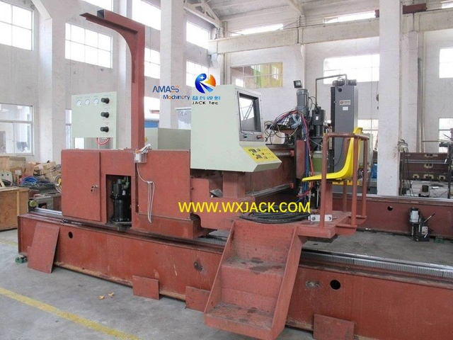 4 Máquina de corte y perforación de CNC 22