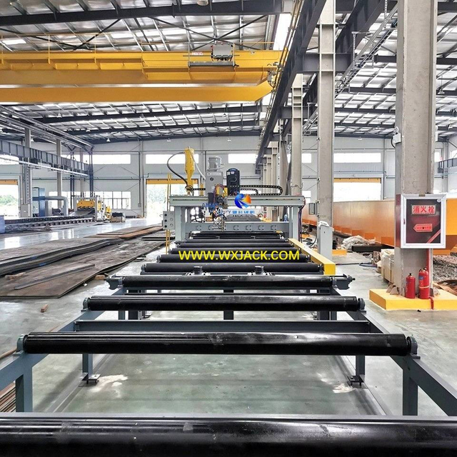 10 Máquina soldadora de juntas de placa de acero 47