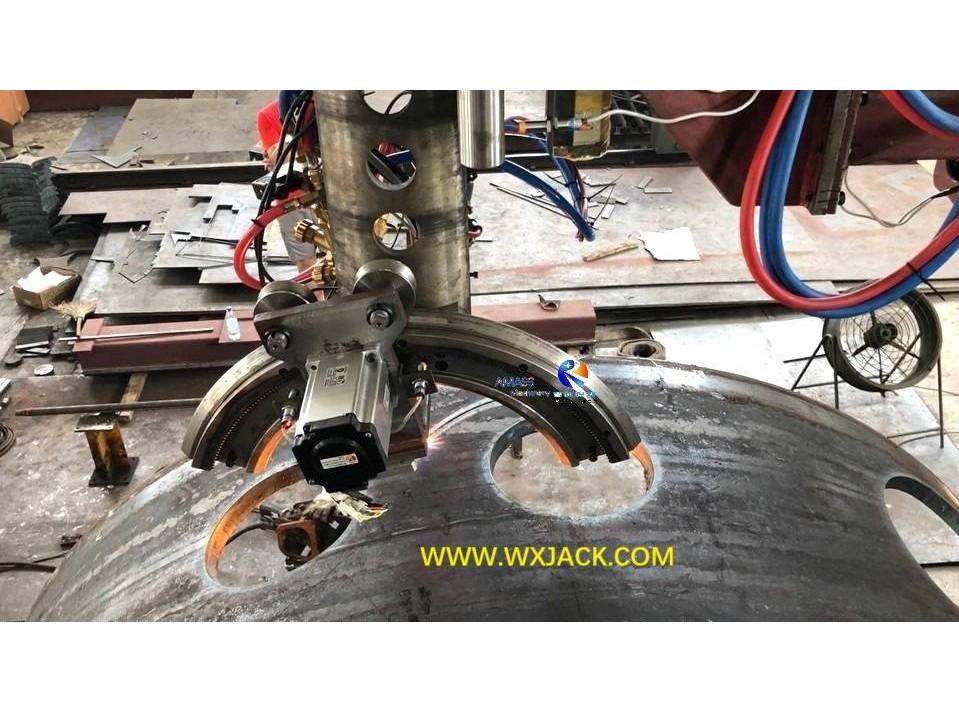 1 Máquina cortadora por llama de plasma de tubos CNC grande de 7 ejes 26