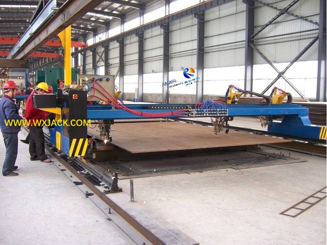 1 máquina de corte de llama triple CNC 6