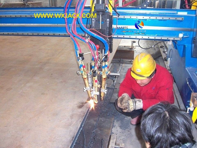 Máquina de corte triple de llama de combustible de oxígeno 3A 8 100_8371