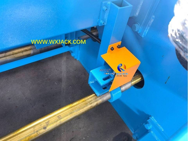 M&aacute;quina soldadora para fabricaci&oacute;n de vigas 1 3 en 1 H 71