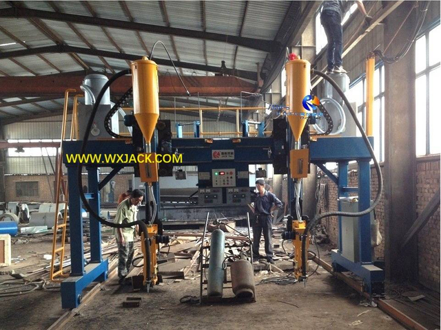 2 M&aacute;quina de soldadura de vigas IH 2 IMG_0199