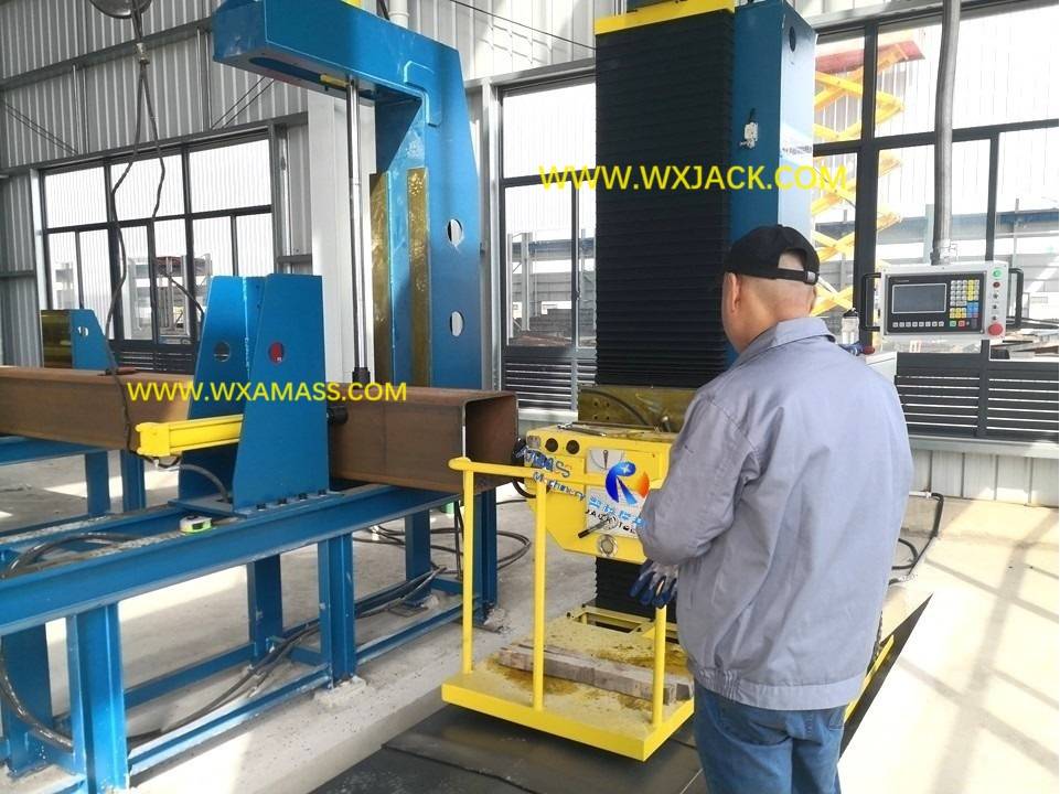 1 Fresadora frontal CNC de vigas tubulares 151