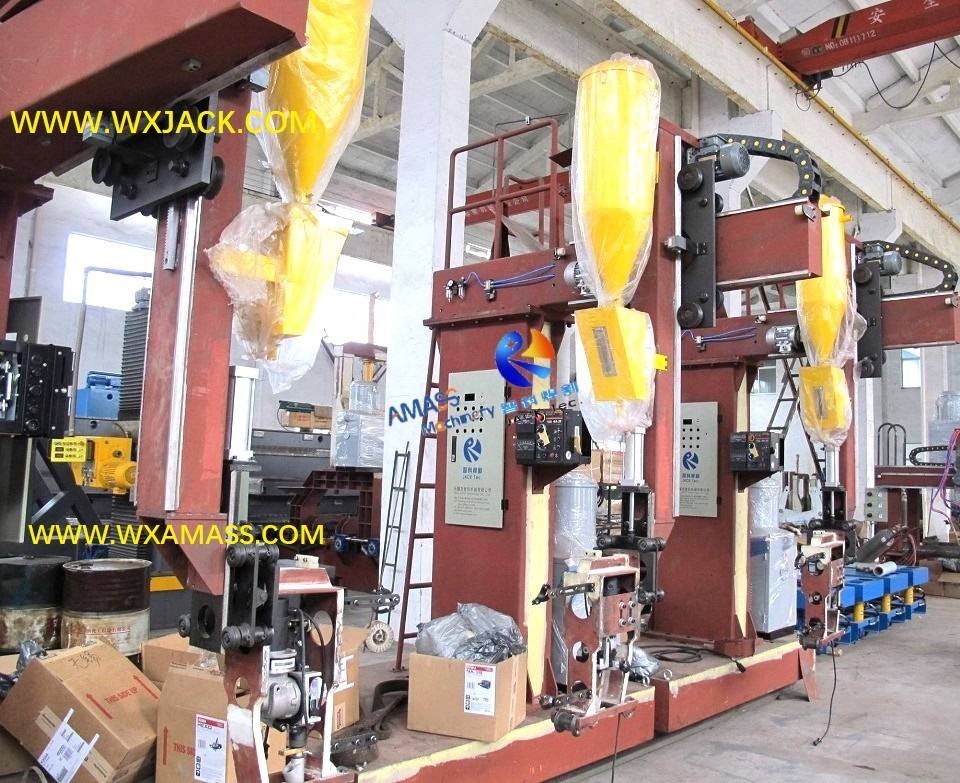 La línea de producción de vigas salientes utiliza la máquina de sierra de vigas LHC H